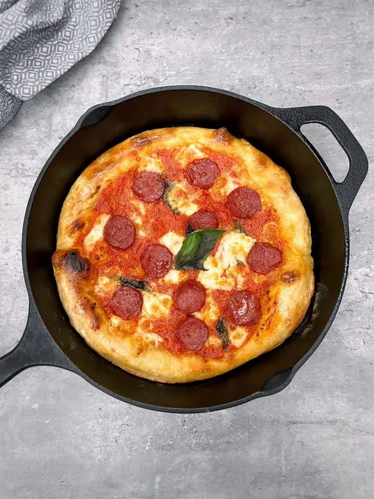 can you cook a pizza in a frying pan - Can you make pizza in a frying pan