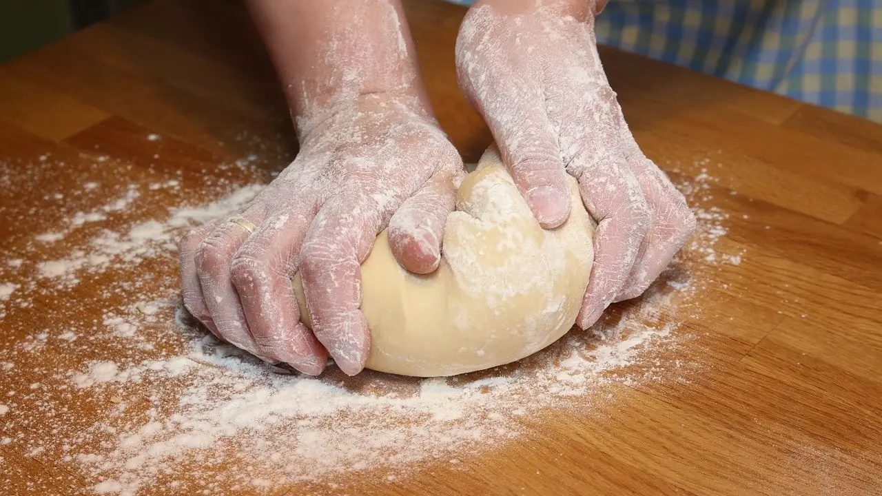 masa de pizza se pega en las manos - Cómo quitar la masa de las manos