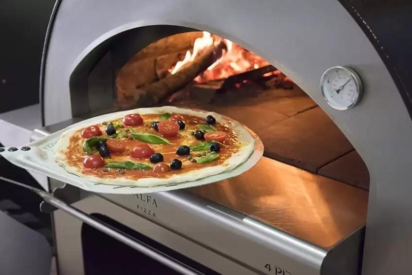 como hacer masa de pizza para horno de leña - Cuántas pizzas entran en un horno a leña