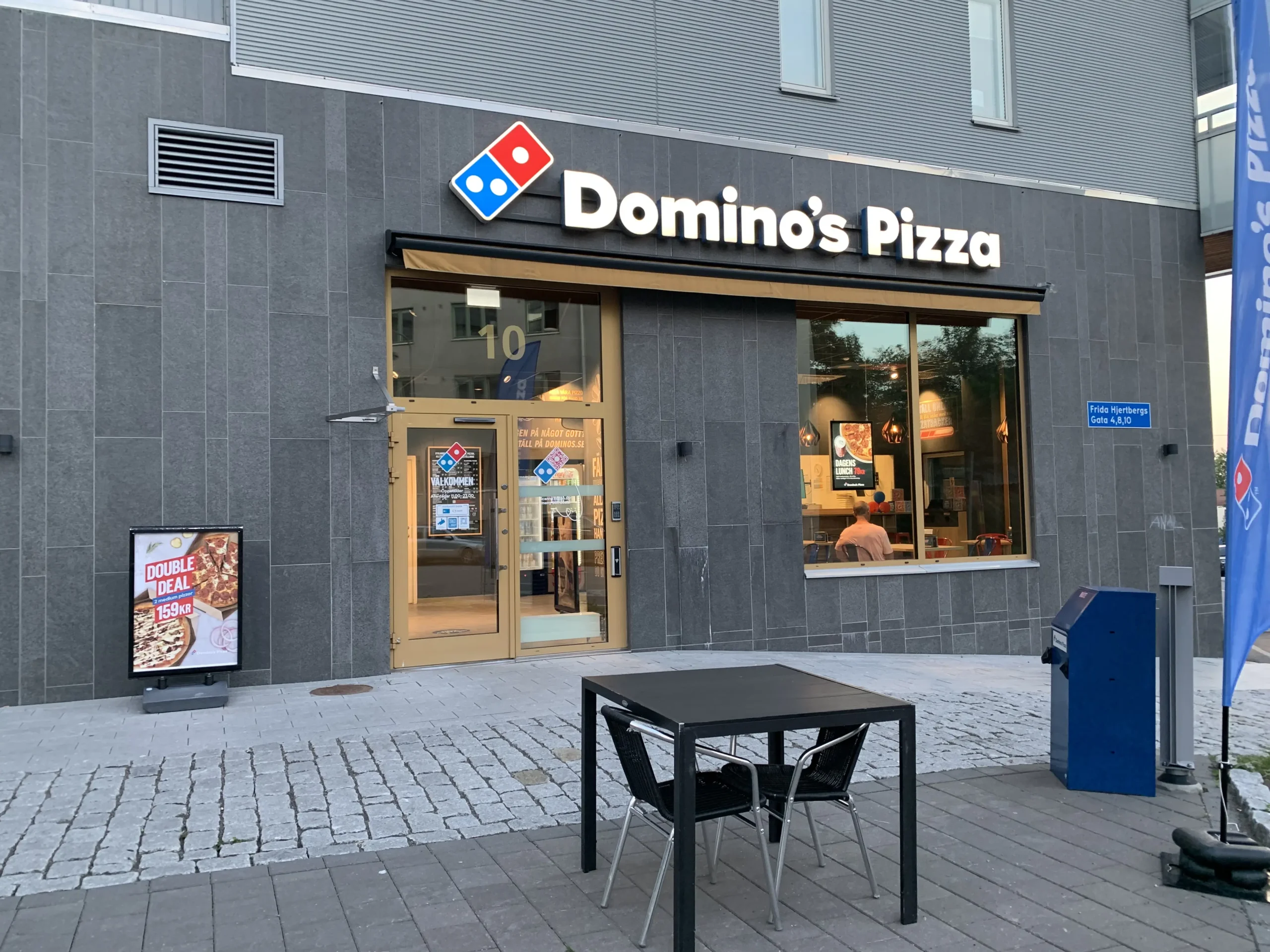 domino's pizza dueño - Cuánto dinero tiene Dominos Pizza
