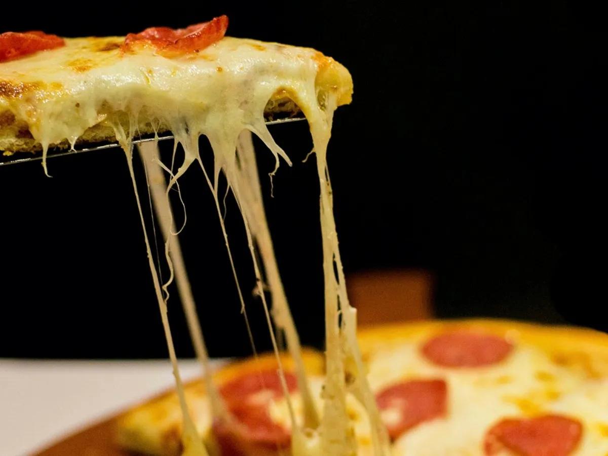 carbohidratos de la pizza - Cuántos carbohidratos tiene una pizza napolitana