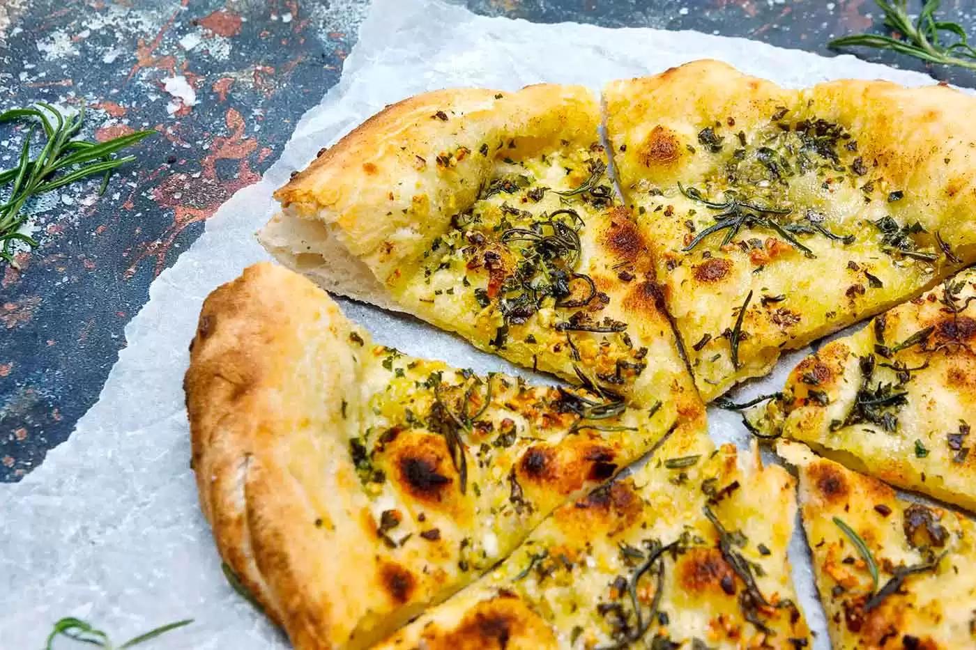 pizza and garlic bread - Does pizza Hut have garlic bread