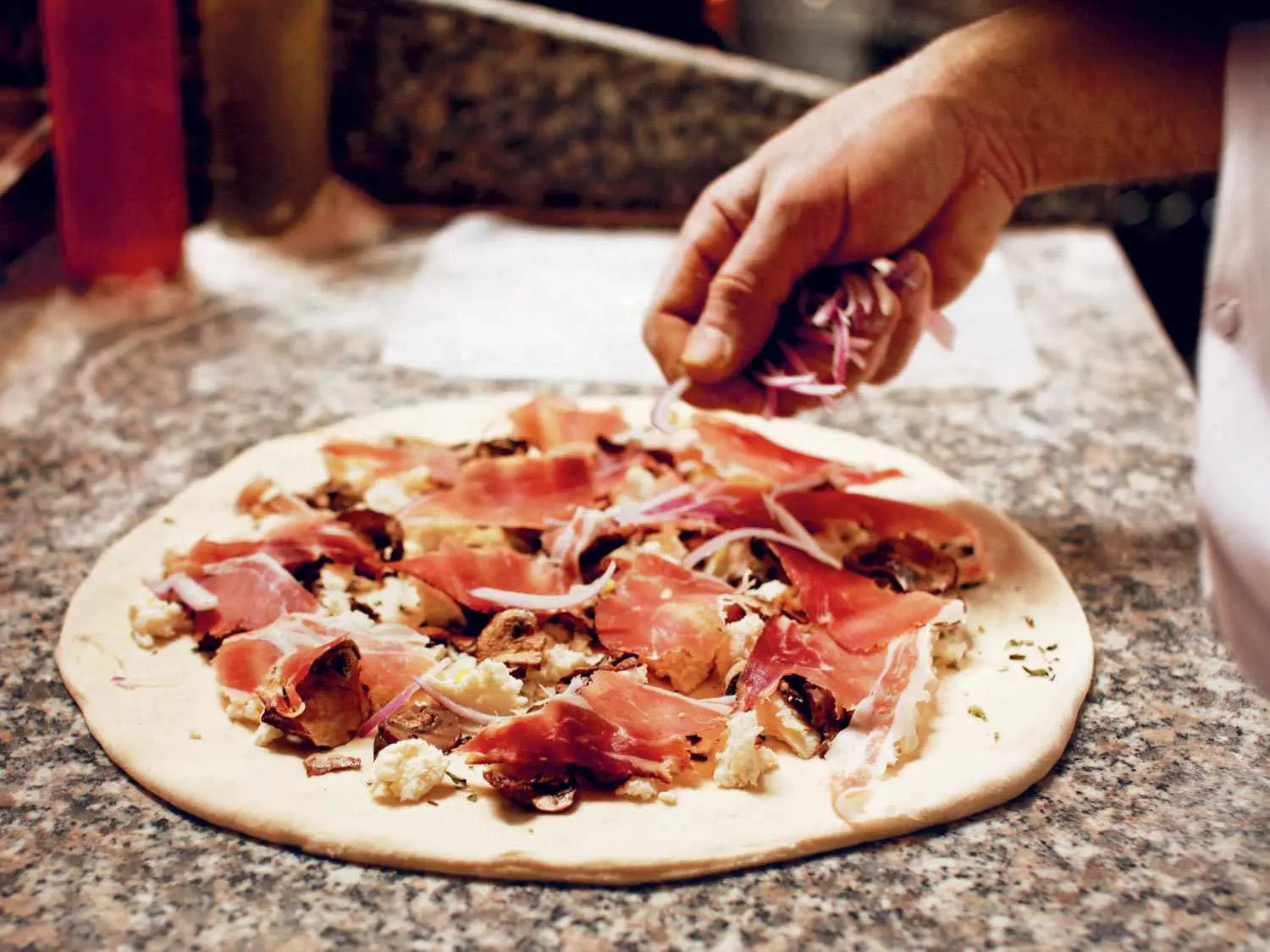 what is speck on pizza - How do you eat Italian speck