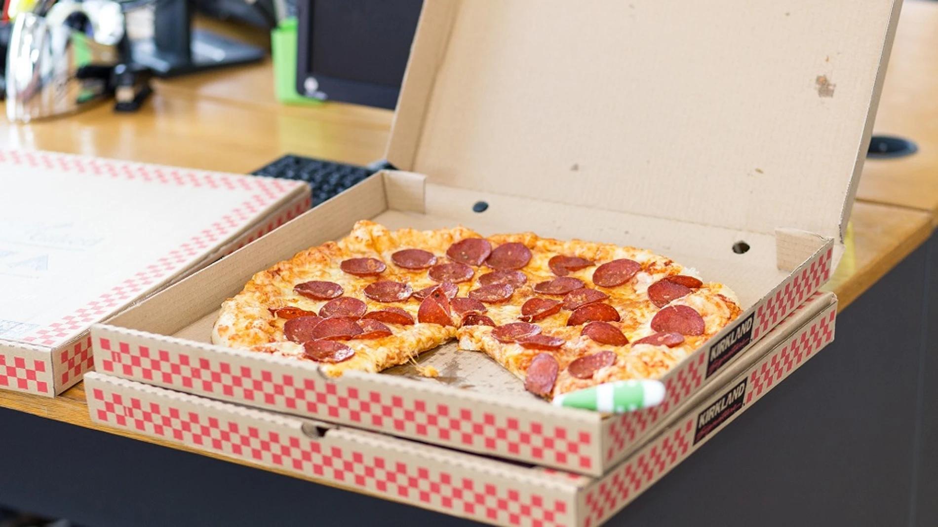 a que contenedor van las cajas de pizza - Qué tipo de cartón no se puede reciclar