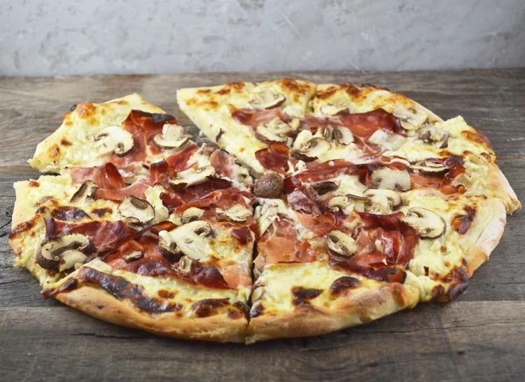 what is speck on pizza - What are the ingredients in speck