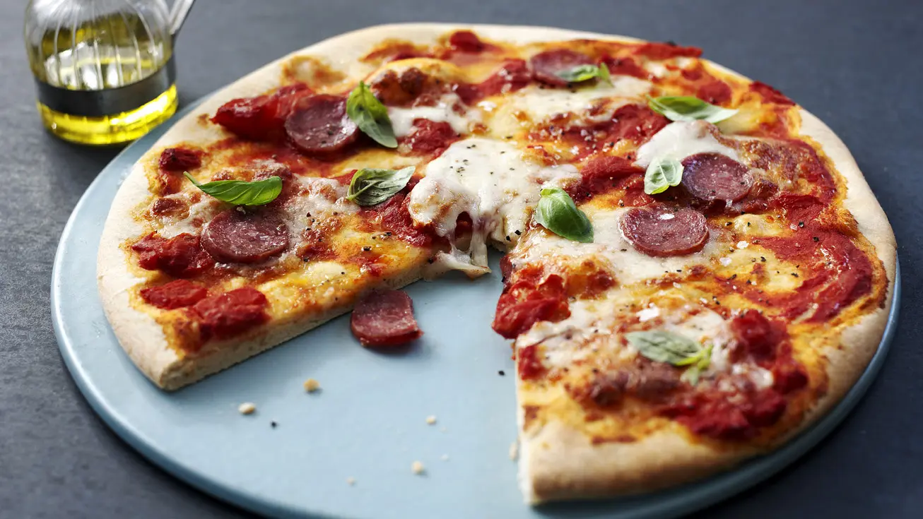 uk pizza dough recipe - What flour is best for pizza dough UK