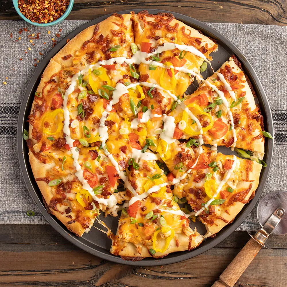 chicken ranch pizza - What toppings are on Domino's Chicken Bacon Ranch pizza