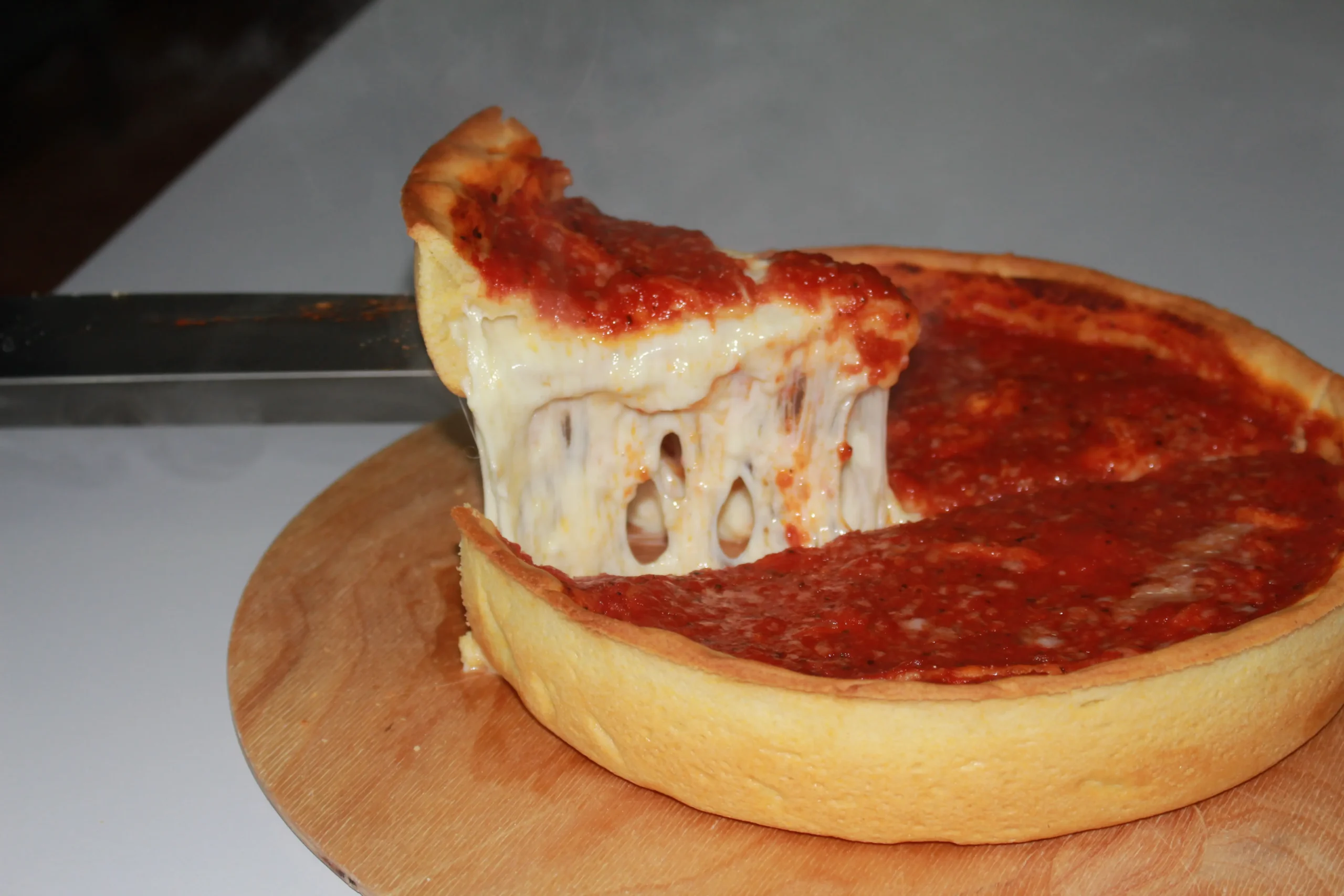 chicago pizza history - When was Chicago Town pizza invented